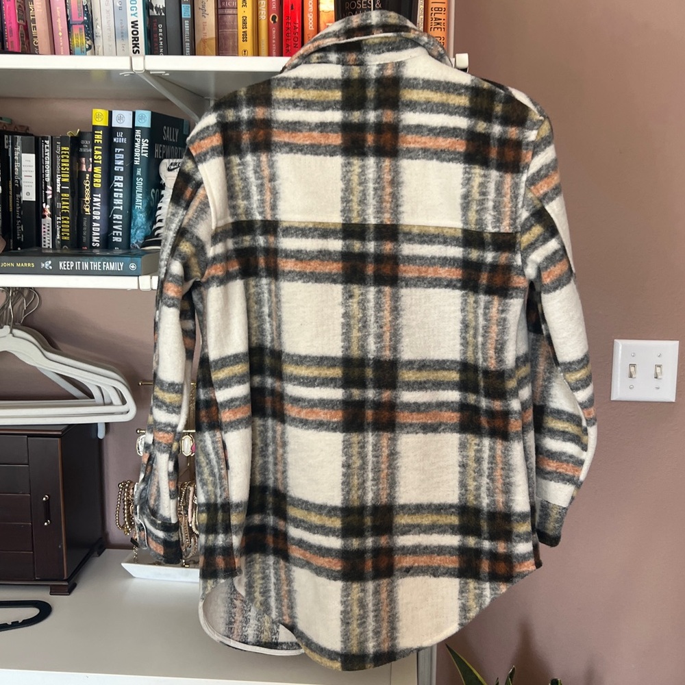 Joie fall shacket - Picture 3 of 3